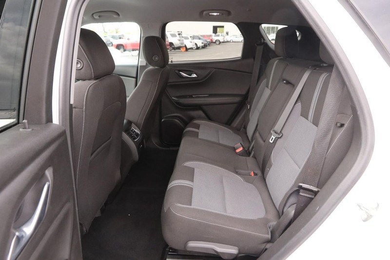 Chevrolet Blazer Vehicle Image 09