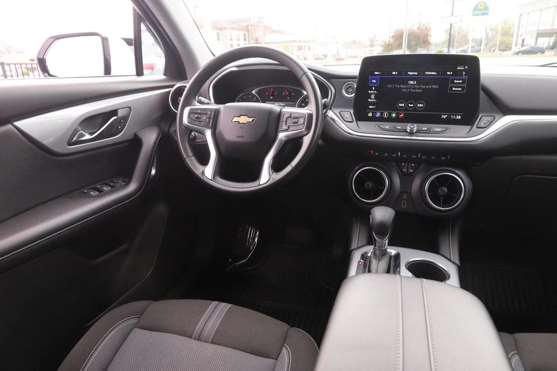 Chevrolet Blazer Vehicle Image 21
