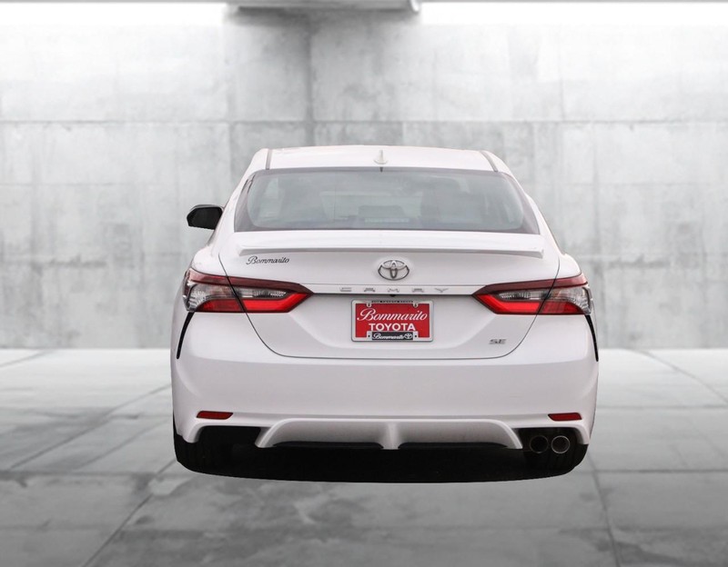 Toyota Camry Vehicle Image 06