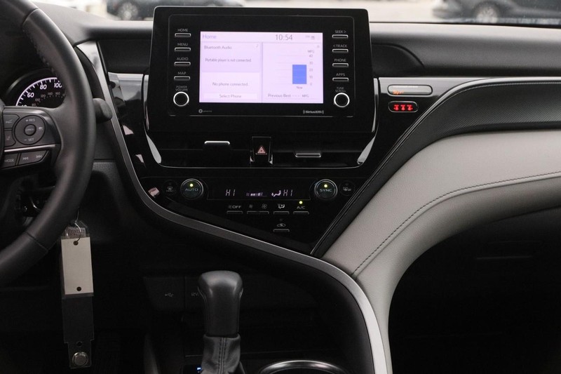 Toyota Camry Vehicle Image 22