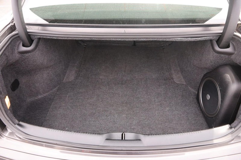 Chrysler 300 Vehicle Image 07