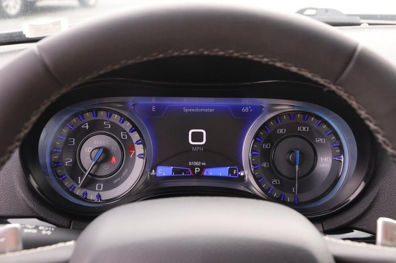 Chrysler 300 Vehicle Image 14