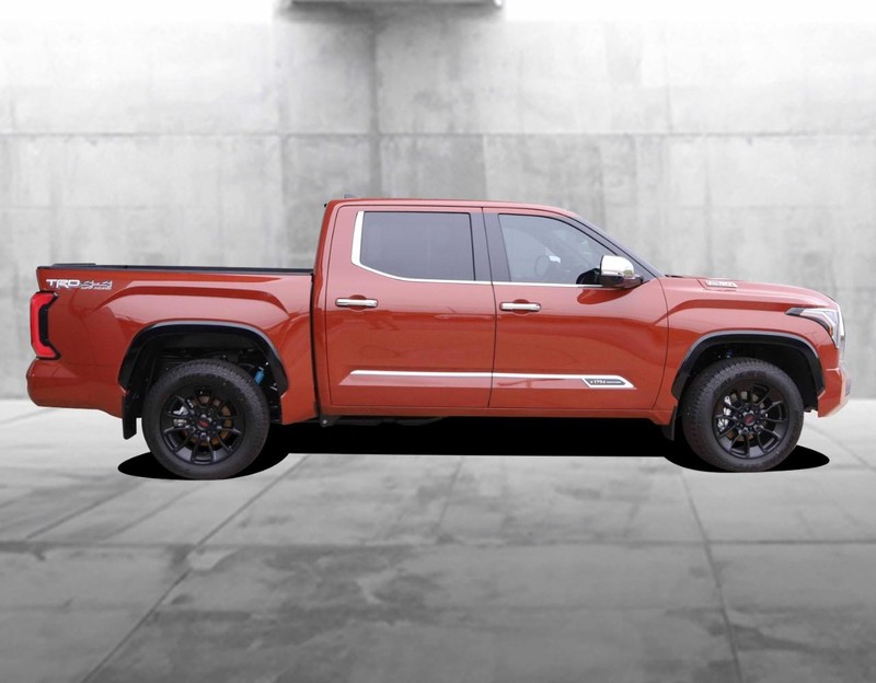 Toyota Tundra 4WD Vehicle Image 05