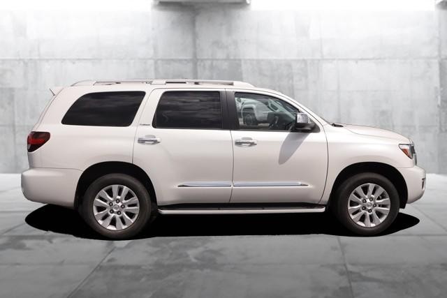 Toyota Sequoia Vehicle Image 05