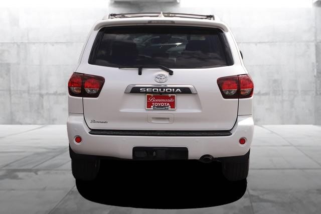 Toyota Sequoia Vehicle Image 06