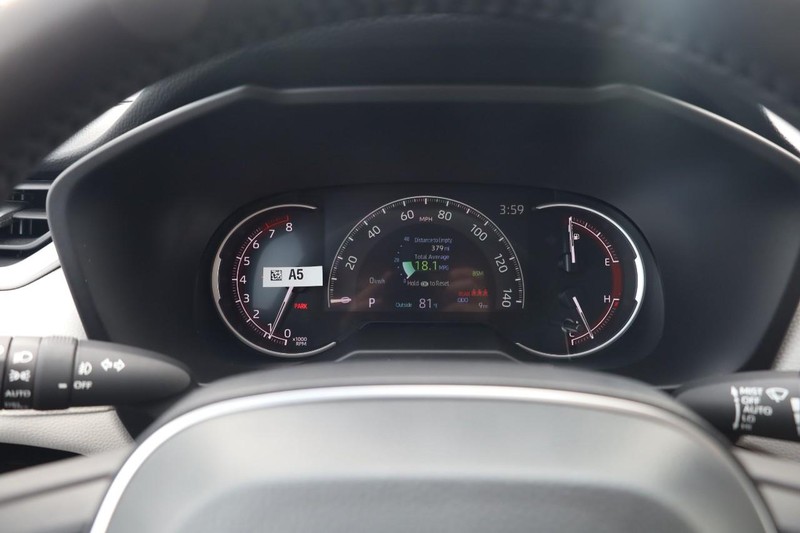 Toyota RAV4 Vehicle Image 10