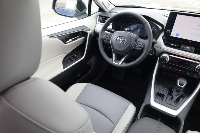 Toyota RAV4 Vehicle Image 27
