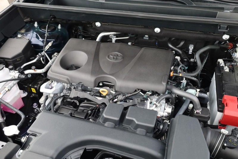 Toyota RAV4 Vehicle Image 29