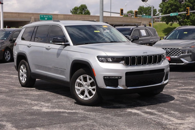 Jeep Grand Cherokee L Vehicle Image 02