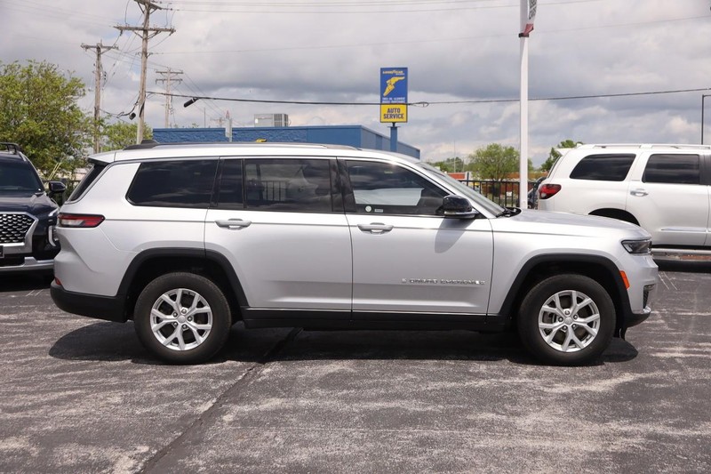 Jeep Grand Cherokee L Vehicle Image 05