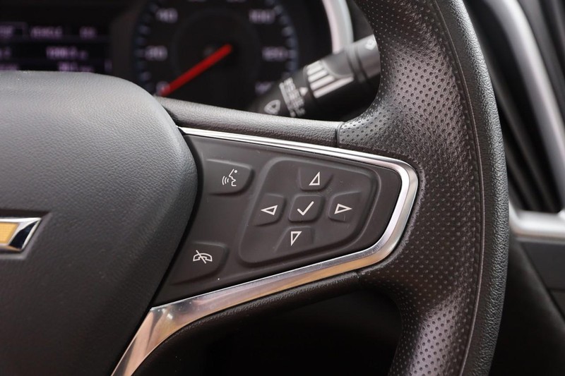 Chevrolet Malibu Vehicle Image 13