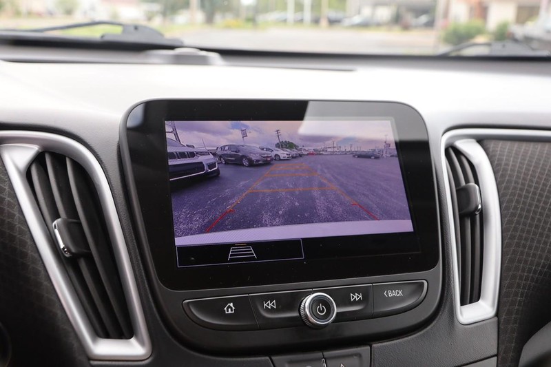 Chevrolet Malibu Vehicle Image 17