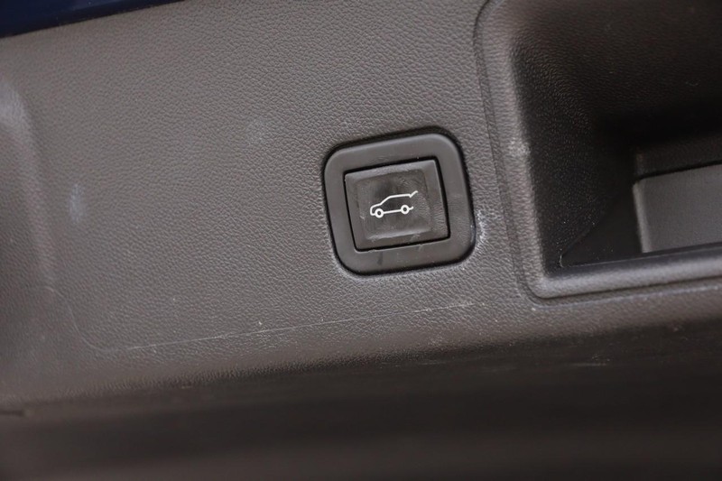 GMC Terrain Vehicle Image 08