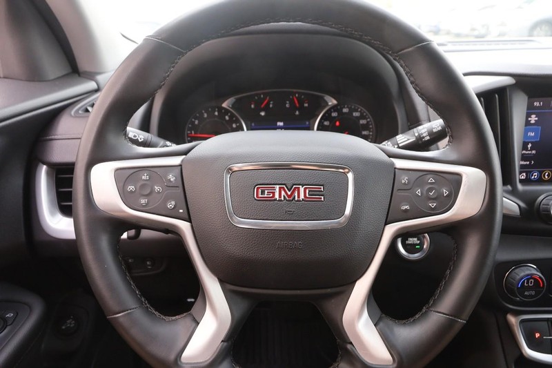 GMC Terrain Vehicle Image 11