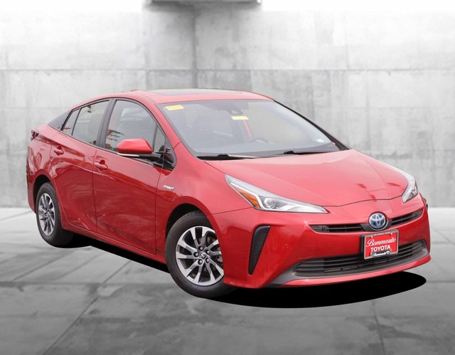 Used 2020 Toyota Prius XLE with VIN JTDKARFU5L3118553 for sale in Hazelwood, MO