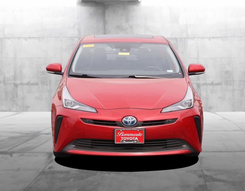 Toyota Prius Vehicle Image 04