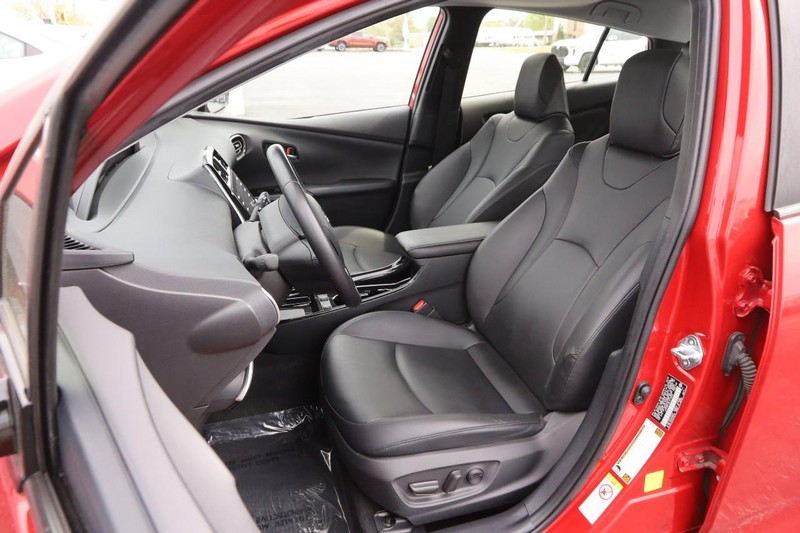 Toyota Prius Vehicle Image 09