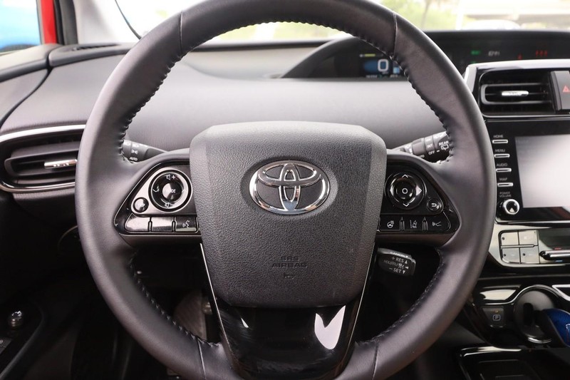 Toyota Prius Vehicle Image 11