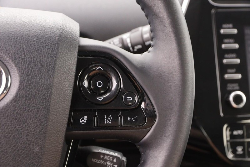 Toyota Prius Vehicle Image 13