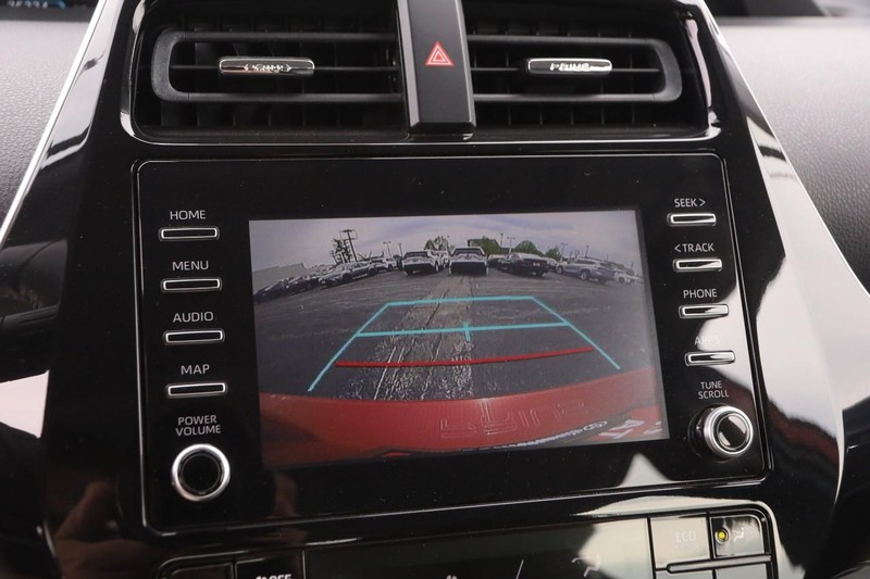 Toyota Prius Vehicle Image 16