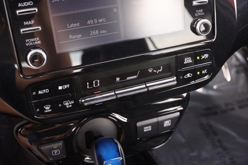 Toyota Prius Vehicle Image 17