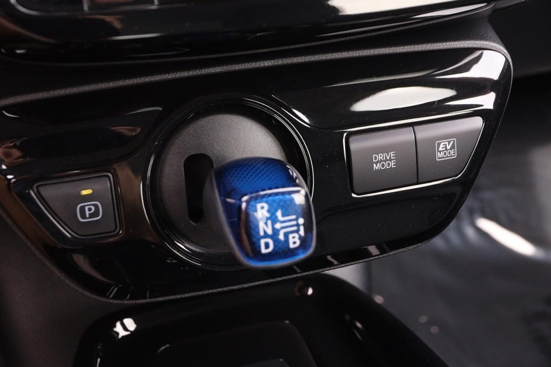 Toyota Prius Vehicle Image 18
