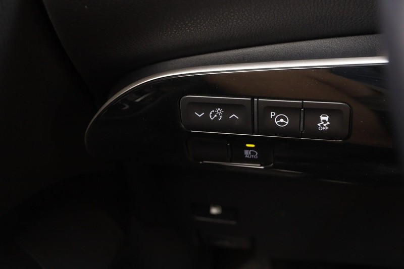 Toyota Prius Vehicle Image 20