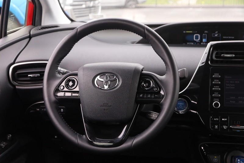 Toyota Prius Vehicle Image 23