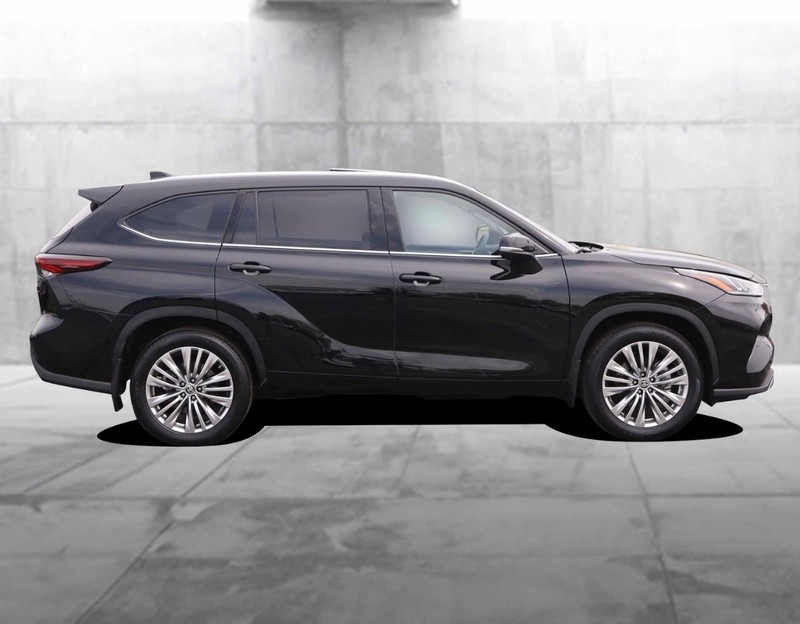 Toyota Highlander Vehicle Image 05