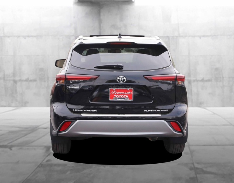 Toyota Highlander Vehicle Image 06