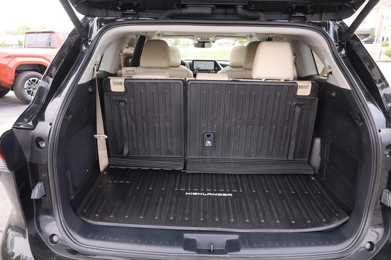 Toyota Highlander Vehicle Image 07