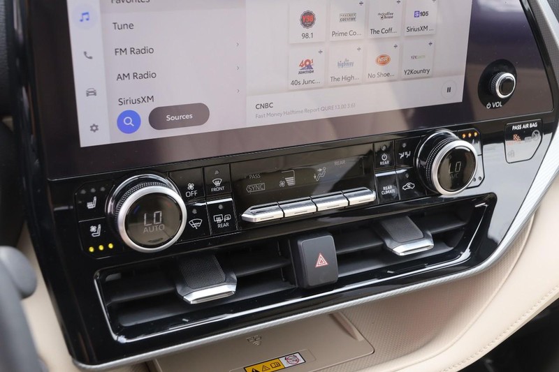 Toyota Highlander Vehicle Image 20