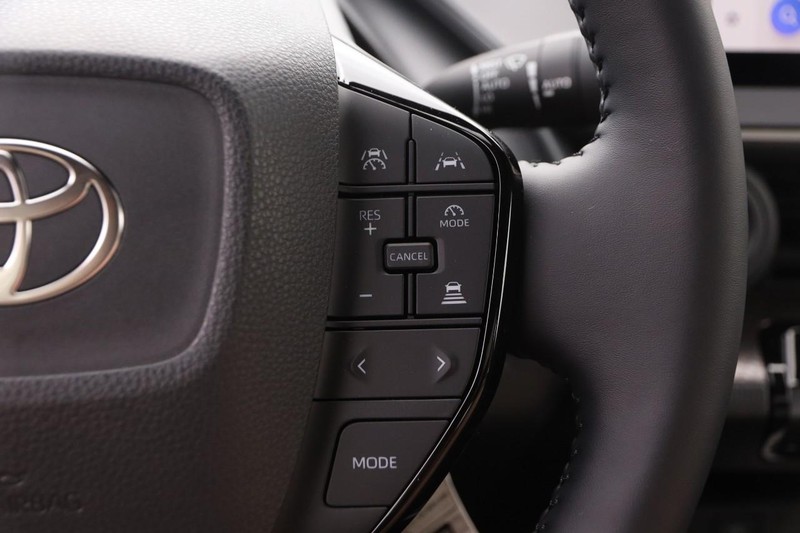 Toyota Prius Vehicle Image 14