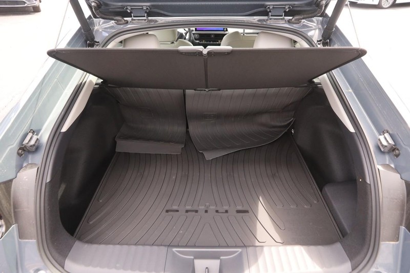 Toyota Prius Vehicle Image 07