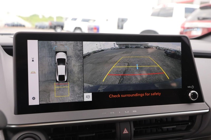 Toyota Prius Vehicle Image 18