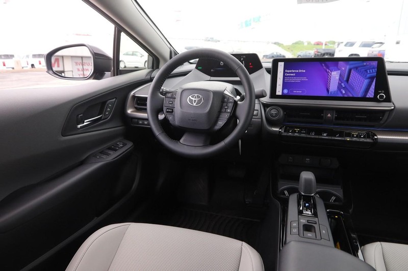 Toyota Prius Vehicle Image 23