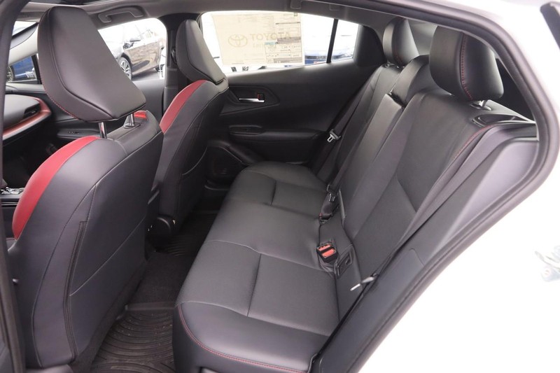 Toyota Prius Prime Vehicle Image 11