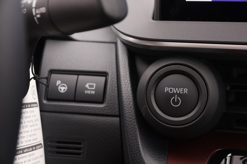 Toyota Prius Prime Vehicle Image 16