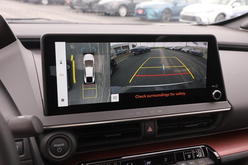 Toyota Prius Prime Vehicle Image 18