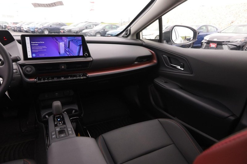 Toyota Prius Prime Vehicle Image 27