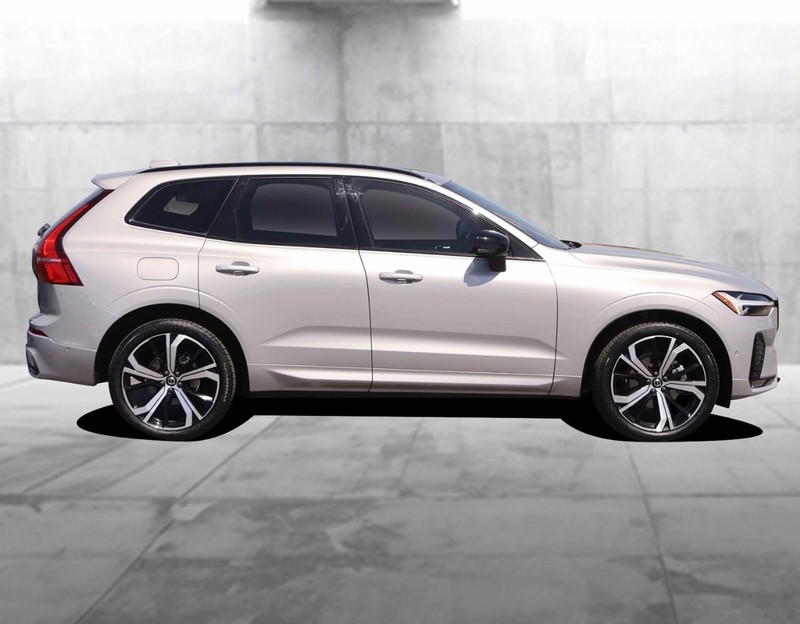 Volvo XC60 Vehicle Image 05