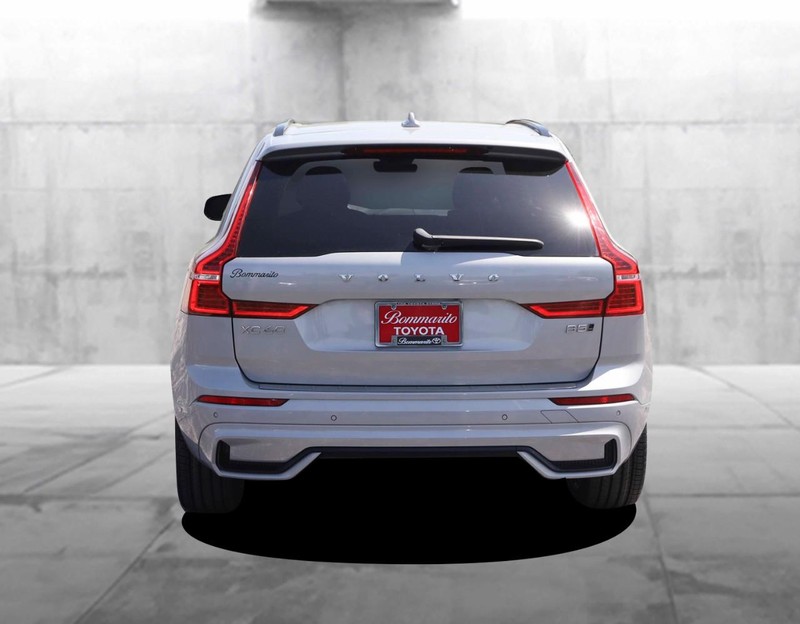 Volvo XC60 Vehicle Image 06