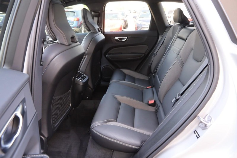 Volvo XC60 Vehicle Image 08