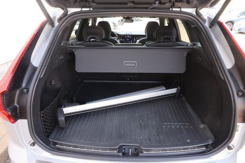 Volvo XC60 Vehicle Image 10