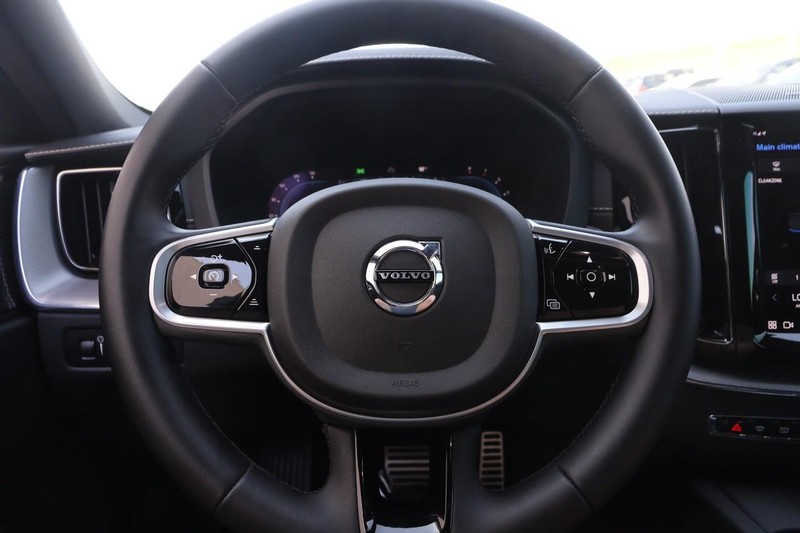 Volvo XC60 Vehicle Image 12
