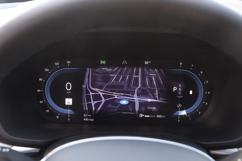 Volvo XC60 Vehicle Image 15