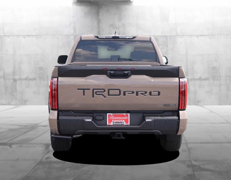 Toyota Tundra 4WD Vehicle Image 06