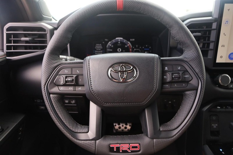 Toyota Tundra 4WD Vehicle Image 11