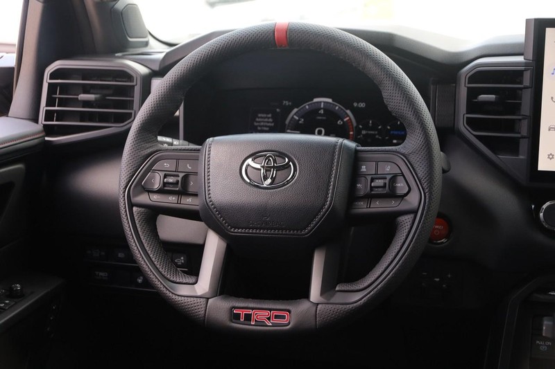 Toyota Tundra 4WD Vehicle Image 24