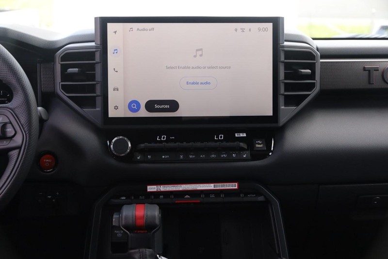 Toyota Tundra 4WD Vehicle Image 25